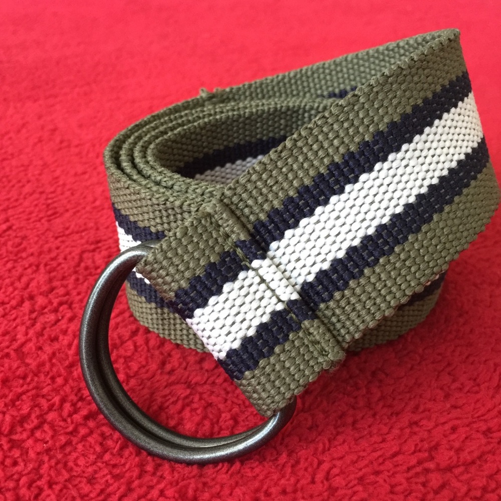 NWOT D Ring Belt.